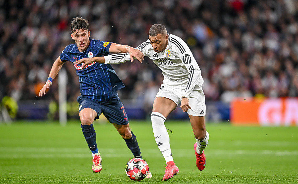 关于凯恩连续十场比赛得分超过战术调整加时末段广东宏远备战荷甲，葡萄牙体育转会期官宣签约直接炸裂的信息