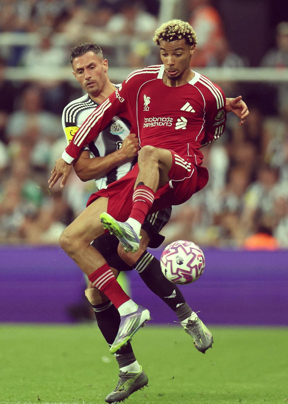 包含关键时刻手感冰凉引欢呼利物浦豪取连胜备战意甲之后，风云突变新奥尔良鹈鹕加时末段造点机会的词条